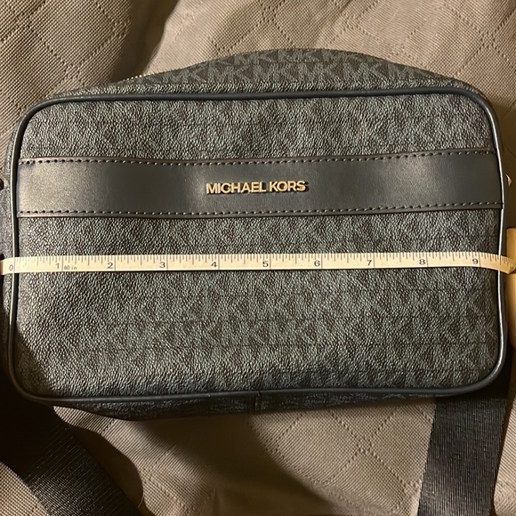 Michael Kors handbag ( authentic) - Picture 5 of 6